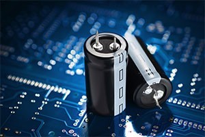 從電容等無源元件的等效電路分析結果來判斷合格與否
