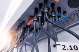多路MPPT 逆變器開發中的效率評估